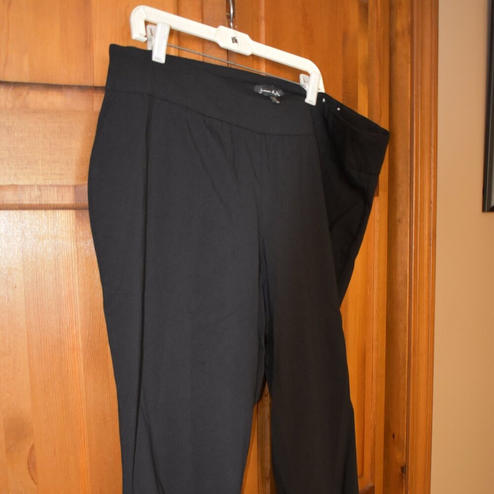 Woman's black pants 20W